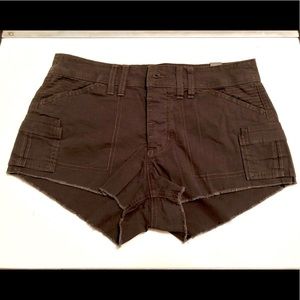 Abercrombie olive colored utility short shorts